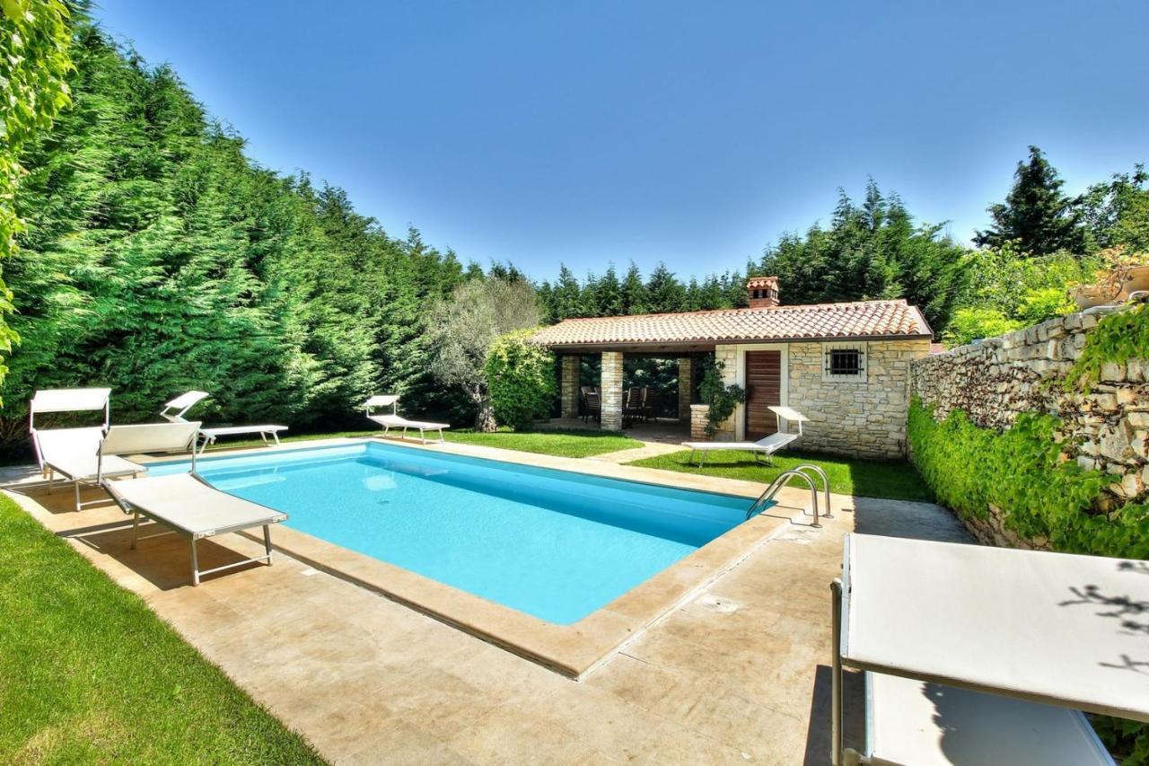 Villa Anthony With 3 Bedroom And Private Pool Near Umag Materada Eksteriør billede